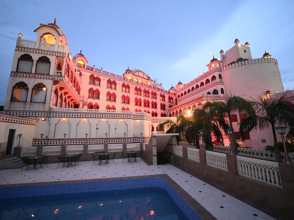 Hotel Fort Chandragupt Τζαϊπούρ Εξωτερικό φωτογραφία